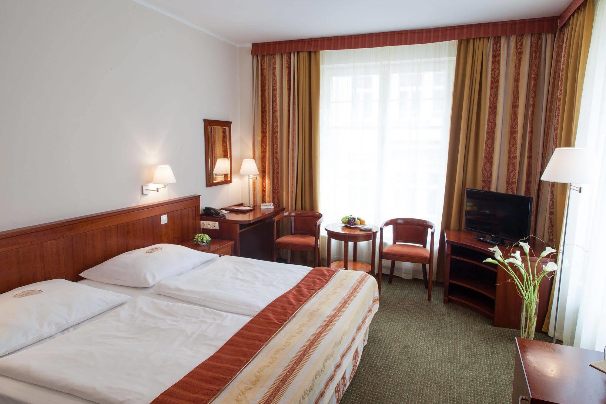 Spa & Wellness Hotel Olympia Marienbad Exteriör bild